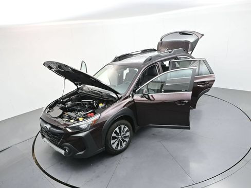 Used 2025 Subaru Outback Limited AWD/4WD image 43