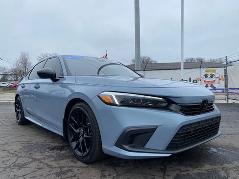 Used 2023 Honda Civic Sport image 29