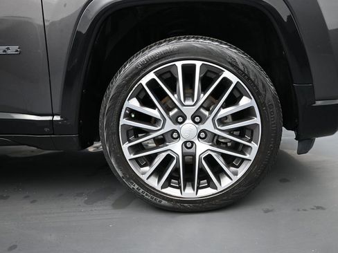 Used 2022 Jeep Compass Limited w/ Elite Group image 10