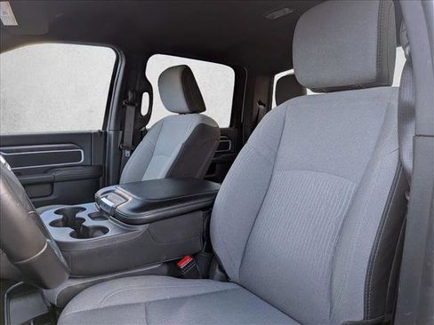 Used 2024 RAM 3500 Big Horn image 16