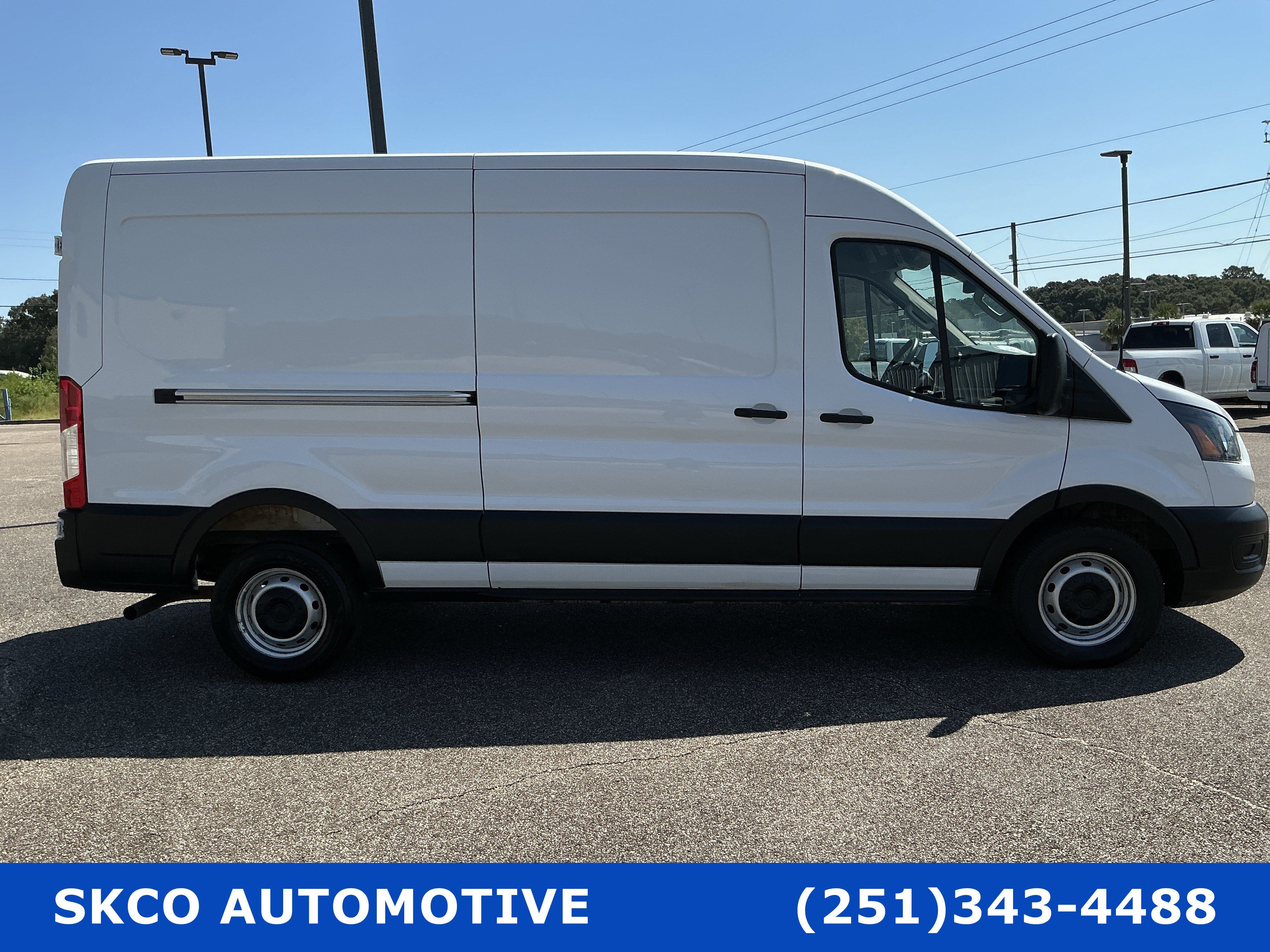 Used 2025 Ford Transit 250 148 Medium Roof RWD image 6