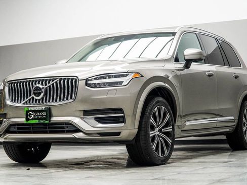 Used 2020 Volvo XC90 T8 Inscription image 8