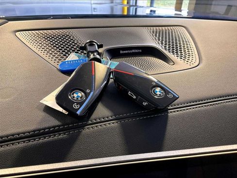 Used 2025 BMW X7 M60i w/ Executive Package AWD/4WD image 21