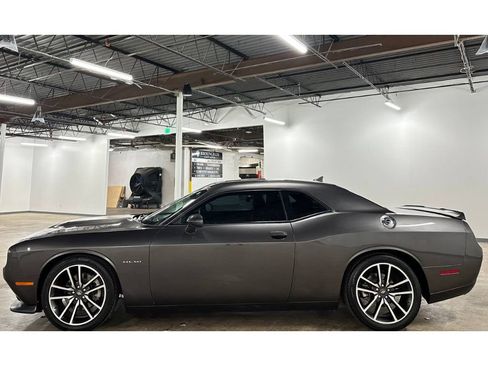 Used 2021 Dodge Challenger R/T w/ Plus Package image 8