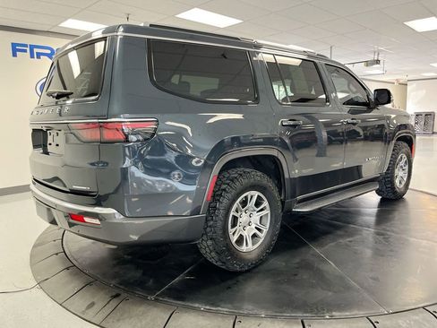 Used 2022 Jeep Wagoneer Series I image 8