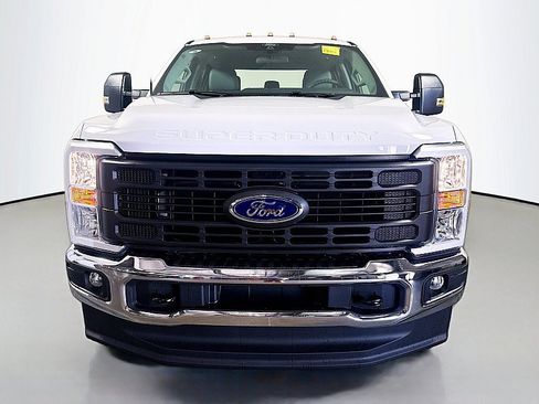 New 2026 Ford F250 XL AWD/4WD image 2