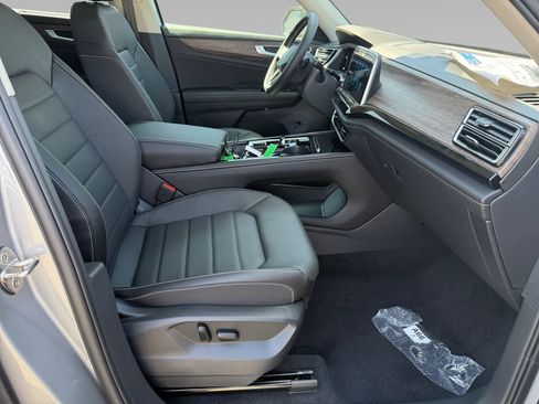 New 2026 Volkswagen Atlas SEL image 9