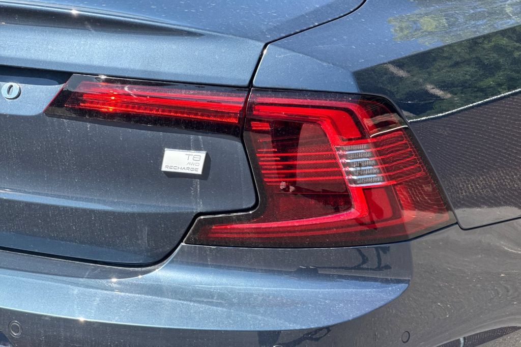 Used 2024 Volvo S90 T8 Ultimate AWD/4WD image 29