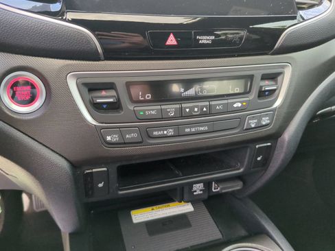 Certified 2023 Honda Passport TrailSport image 28