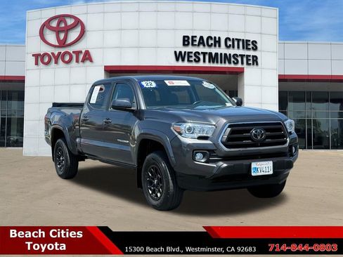 Certified 2022 Toyota Tacoma SR5 RWD image 2