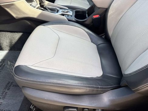 Used 2019 Subaru Forester Limited AWD/4WD image 27