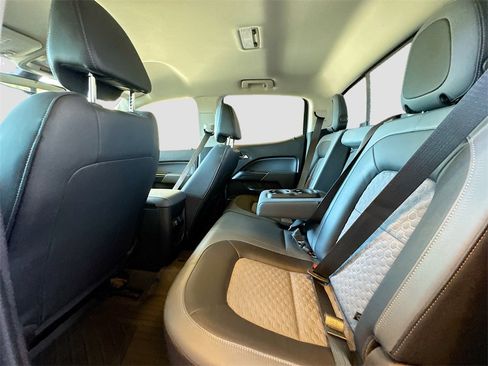 Used 2019 Chevrolet Colorado Z71 image 23