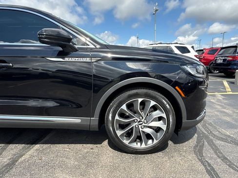 Used 2023 Lincoln Nautilus Reserve w/ Luxury Package AWD/4WD image 15
