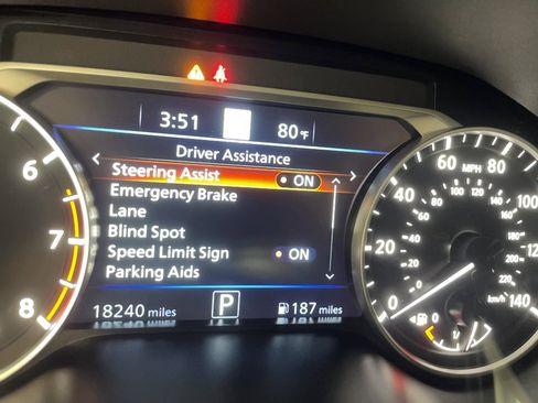 Used 2024 Nissan Altima 2.5 SL AWD/4WD image 14