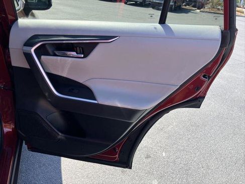 Certified 2021 Toyota RAV4 XLE image 28