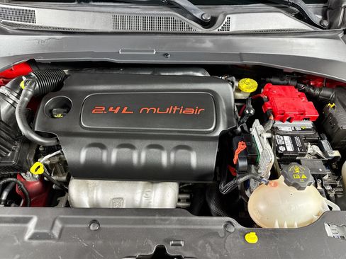 Used 2021 Jeep Compass Latitude FWD image 14