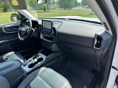 Used 2021 Ford Bronco Sport Outer Banks w/ Outer Banks Package AWD/4WD image 27