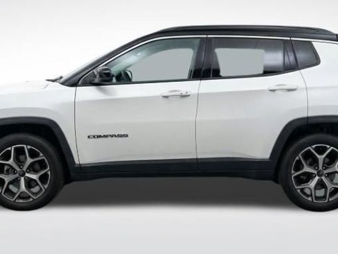 Used 2025 Jeep Compass Limited AWD/4WD image 6