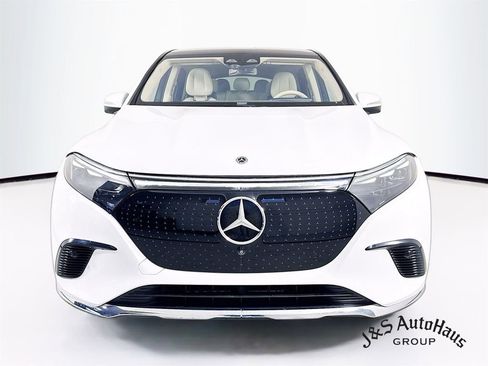 Used 2023 Mercedes-Benz EQS 450+ SUV image 2