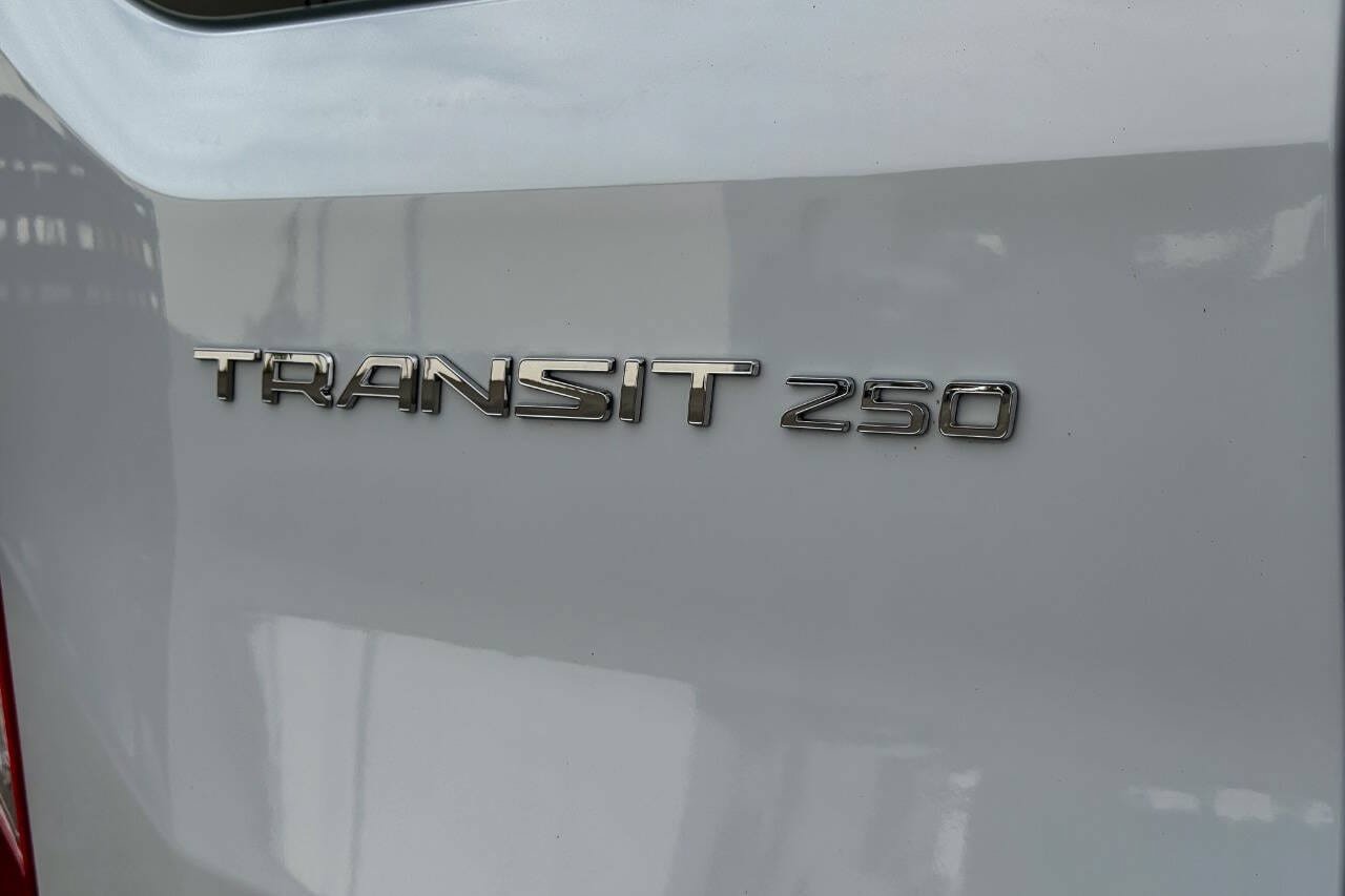 Used 2025 Ford Transit 250 Low Roof RWD image 14