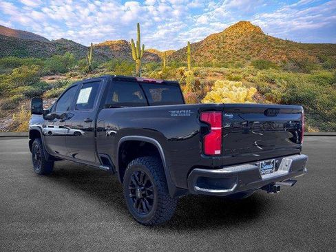 Used 2025 Chevrolet Silverado 2500 LT w/ Trail Boss Package AWD/4WD image 7
