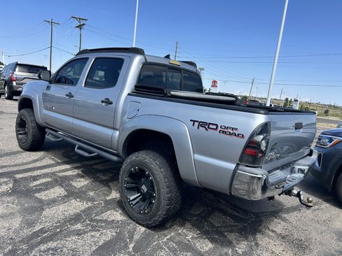 Used 2015 Toyota Tacoma 4x4 Double Cab w/ TRD Off-Road Package image 3