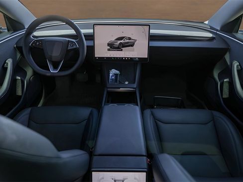 Used 2024 Tesla Model 3 Standard Range image 23