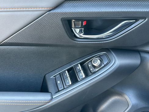 Certified 2025 Subaru Crosstrek 2.5i Limited w/ Crosstrek Mirror Package image 13