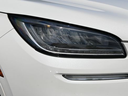 Used 2021 Lincoln Corsair Reserve AWD/4WD image 6