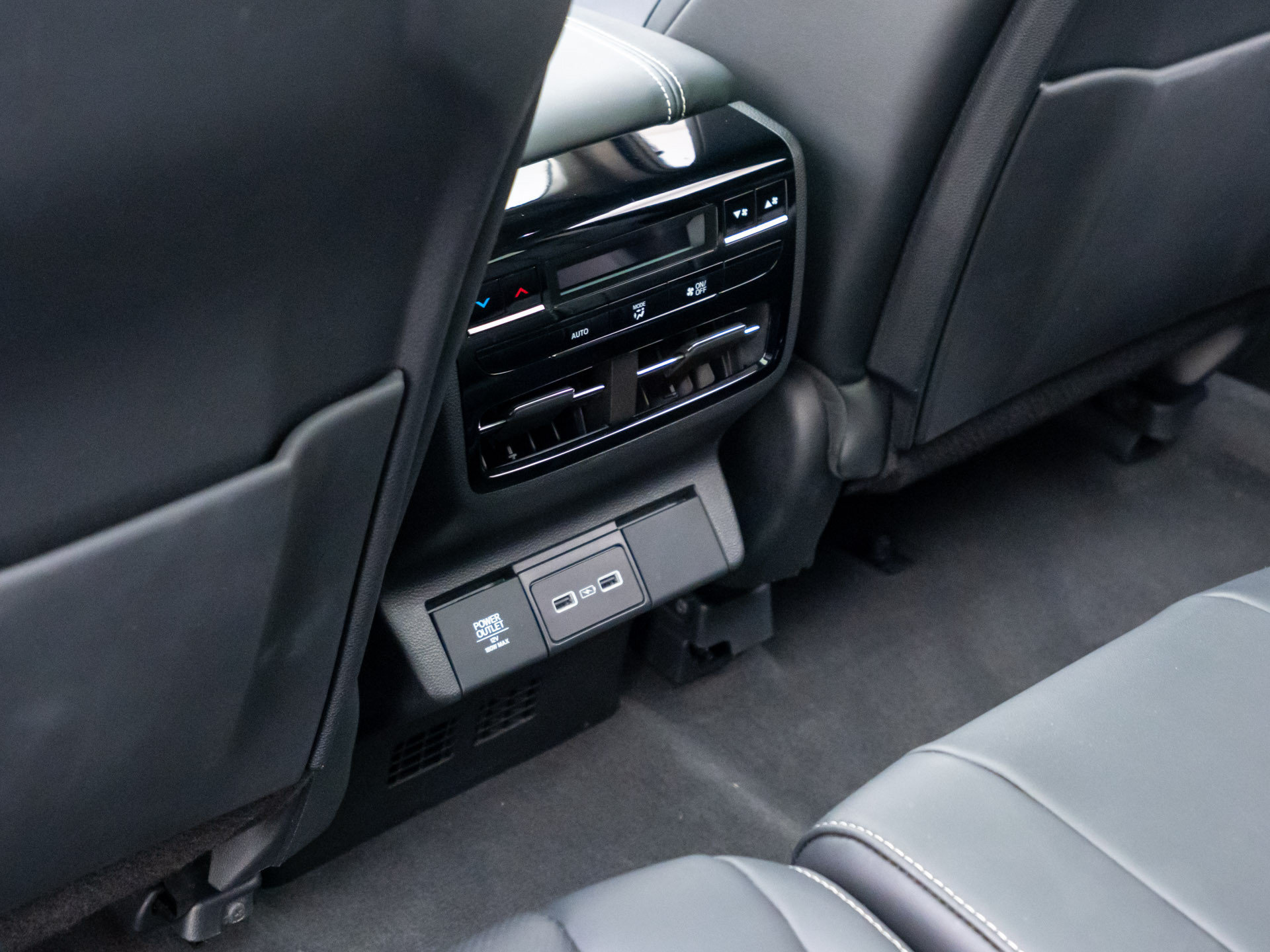 Used 2023 Acura MDX w/ Technology Package AWD/4WD image 18