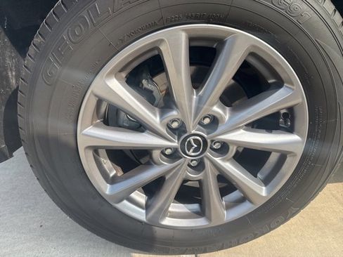 Used 2025 MAZDA CX-5 AWD 2.5 S w/ Preferred Package image 19