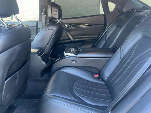 Used 2017 Maserati Quattroporte S GranLusso RWD image 6