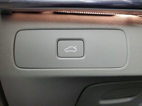 Certified 2023 Volvo XC90 B5 Plus w/ Protection Package image 37