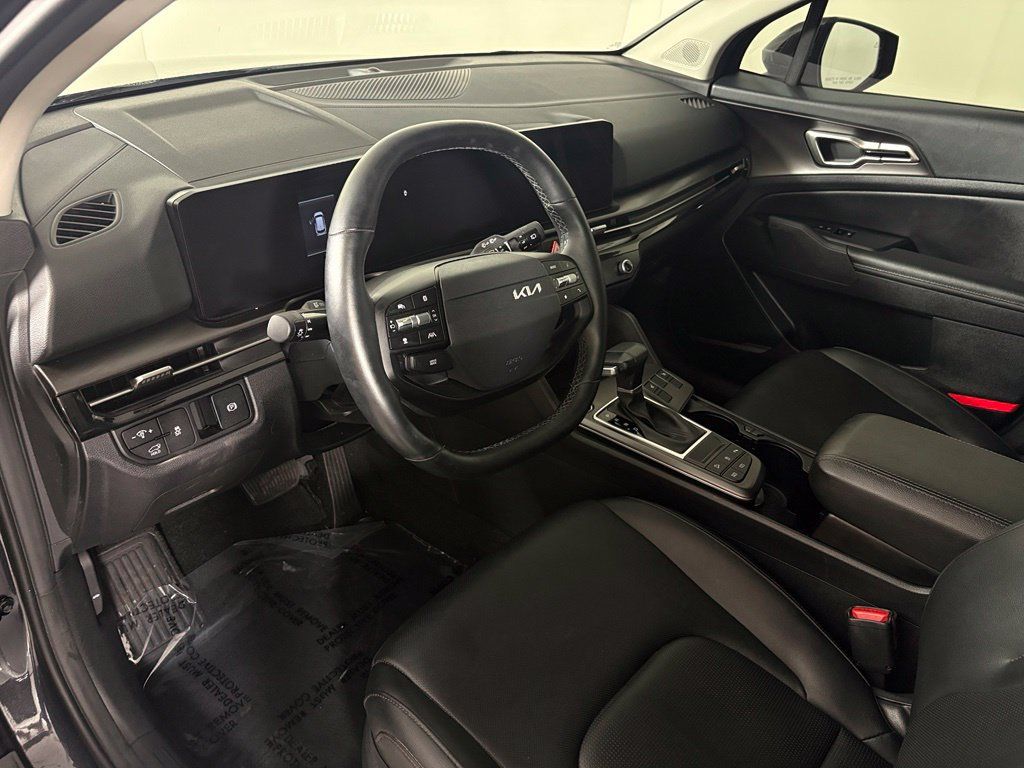 Used 2026 Kia Sportage EX w/ EX Panorama Roof Package FWD image 17