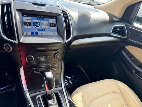 Used 2016 Ford Edge SEL w/ Equipment Group 201A AWD/4WD image 14