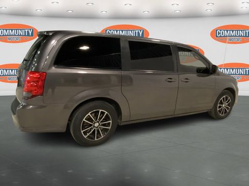 Used 2018 Dodge Grand Caravan SE image 8
