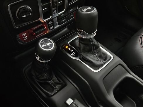 New 2026 Jeep Wrangler Unlimited Rubicon AWD/4WD image 21