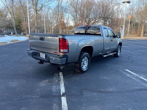 Used 2008 GMC Sierra 2500 SLE w/ SLE2 Preferred Package image 7