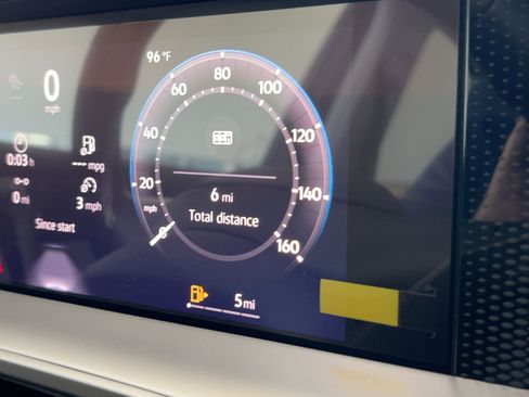 New 2026 Volkswagen Tiguan SE image 19