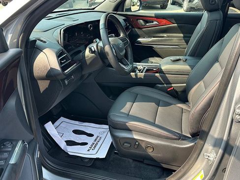 Used 2024 Chevrolet Traverse Z71 w/ Enhanced Driving Package AWD/4WD image 11