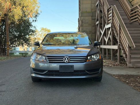 Used 2013 Volkswagen Passat 2.5 SE image 6