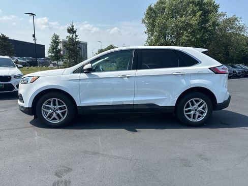 Used 2022 Ford Edge SEL w/ Convenience Package AWD/4WD image 2