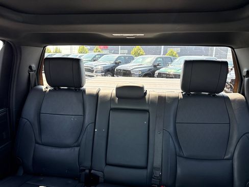 Used 2022 Toyota Tundra Platinum w/ Advanced Package AWD/4WD image 25