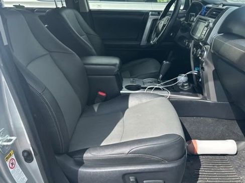 Used 2019 Toyota 4Runner SR5 Premium AWD/4WD image 6