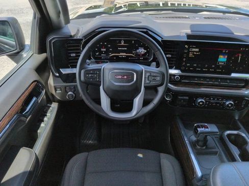 Used 2024 GMC Sierra 1500 Elevation w/ Preferred Package AWD/4WD image 15
