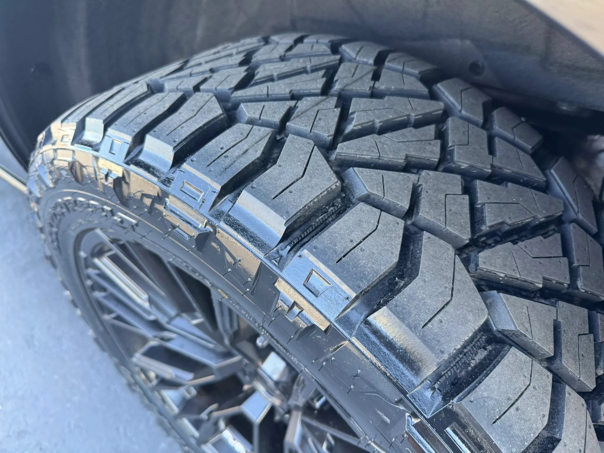 Used 2025 Ford Expedition Platinum AWD/4WD image 16