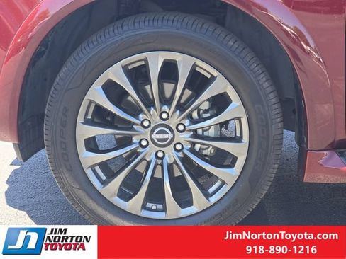 Used 2023 Nissan Armada Platinum w/ Captain's Chairs Package AWD/4WD image 14