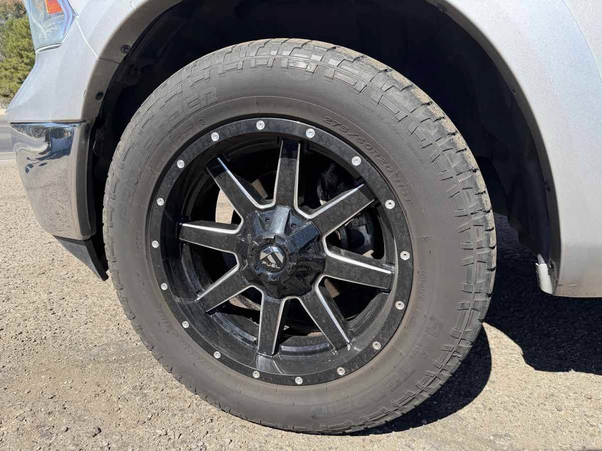 Used 2017 RAM 1500 Laramie AWD/4WD image 12