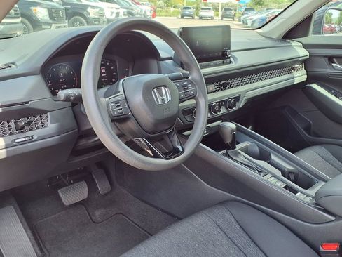 Used 2025 Honda Accord LX image 18