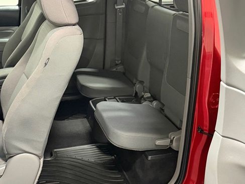 Used 2013 Toyota Tacoma PreRunner w/ SR5 Pkg image 9